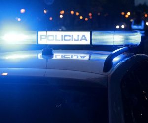 02.04.2017., Zagreb - Nalet osobnog automobila na pjesakinju na zebri u Vatikanskoj ulici. Policija obavlja ocevid. 
Photo: Zeljko Lukunic/PIXSELL