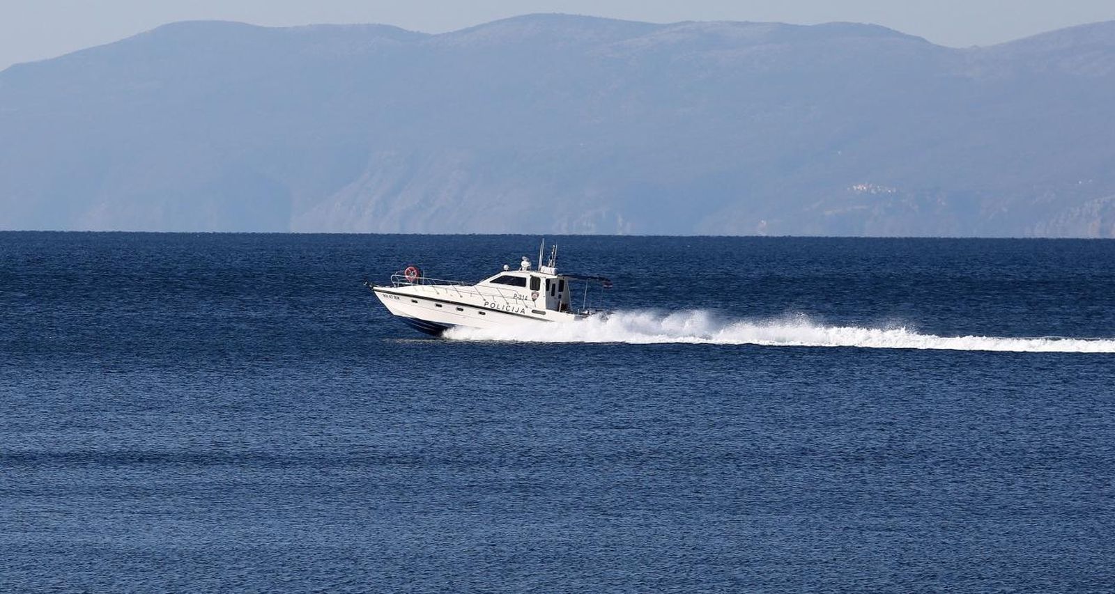 02.04.2020., Rijeka - Gliser pomorske policije na moru u Kvarnerskom zaljevu. Ilustracija
Photo:Goran Kovacic/PIXSELL
