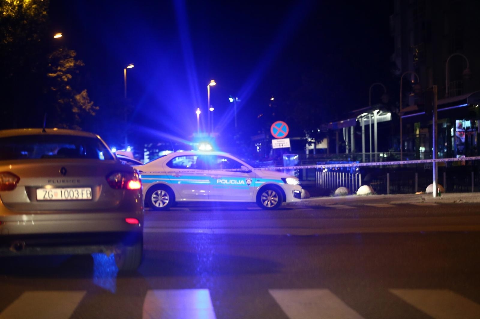 03.08.2021., Zagreb - Policija osigurava mjesto tucnjave izmedju navijaca Dinama i Legije u Dubravi. Photo: Matija Habljak/PIXSELL