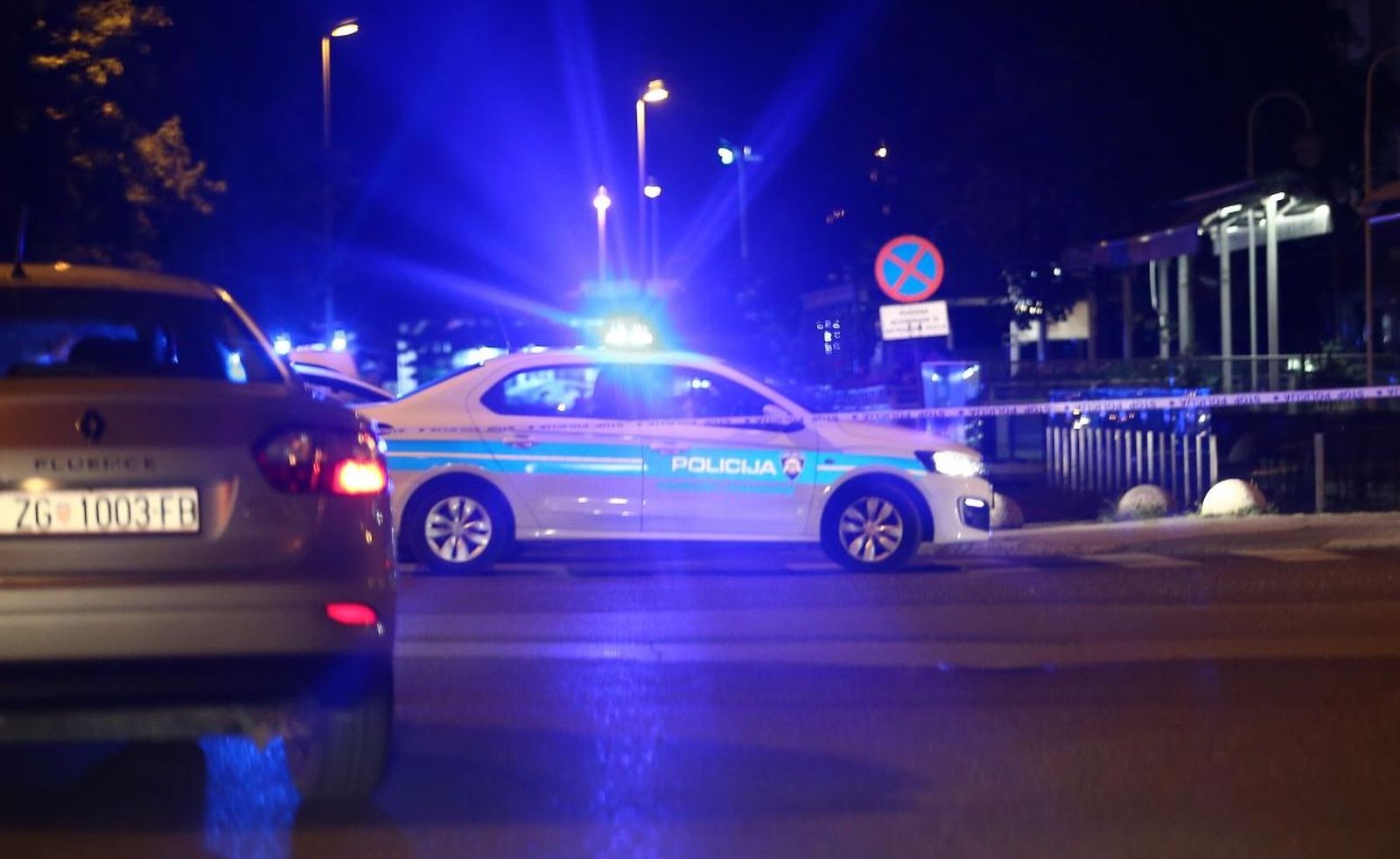 03.08.2021., Zagreb - Policija osigurava mjesto tucnjave izmedju navijaca Dinama i Legije u Dubravi. Photo: Matija Habljak/PIXSELL