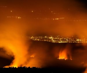 03.08.2021., Labisnica - Tjekom noci situacija na pozaristu je povoljna, pogled s odasiljaca Labinstica na pozariste i okolicu. 
Photo: Zvonimir Barisin/PIXSELL