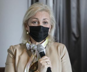 05.05.2021.,Zagreb, u hotelu Westin predstavljena Internetska platforma sigurna okupljanja. Nositelj platforme su Hrvatska gospodarska komora, i Ministarstvo kulture i medija uz partnerstvo stozera civilne zastite RH i Hrvatskog javoda za javno zdravstvo, a izradjena je po uzoru na belgijski model Covid Event Risk Model. Predstavljanju platforme nazocili su ministrica kulture Nina Obuljen Korzinek, Marija Bubas HZJZ, Tomislav Rados HGK, Tomo in der Mühlen HGK i Kresimir Partl, drzavni tajnik pri Ministarstvu kulture.
Photo: Robert Anic/PIXSELL