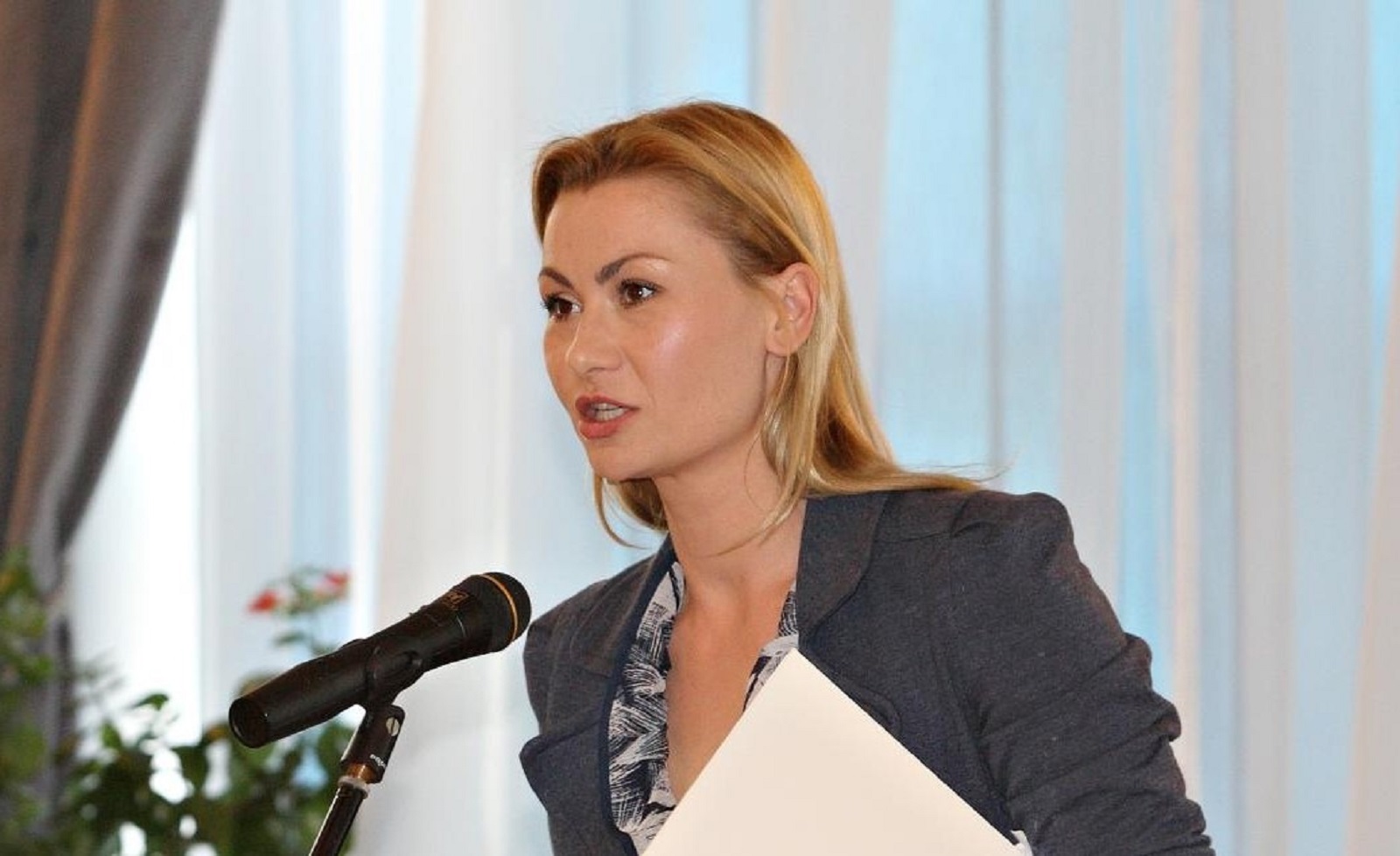 03.05.2012., Zagreb - Dodjela nagrada Hrvatskog novinarskog drustva odrzana je u prostorijama HND-a. Danka Derifaj. 
Photo: Davor Puklavec/PIXSELL