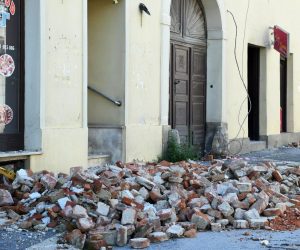12.08.2021., Petrinja - Petrinjci su ljuti zbog spore obnove u potresu stradalog sredista grada gdje je dosta srusenih objekata za koje se ne zna kada ce poceti obnova. 
Photo: Nikola Cutuk/PIXSELL