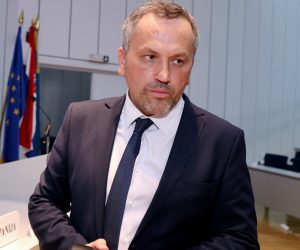 16.08.2021., Split - U trecem pokusaju konstituirana Skupstina Splitsko-dalmatinske zupanije i za predsjednika izabran Mate Simundic.
Photo: Ivo Cagalj/PIXSELL