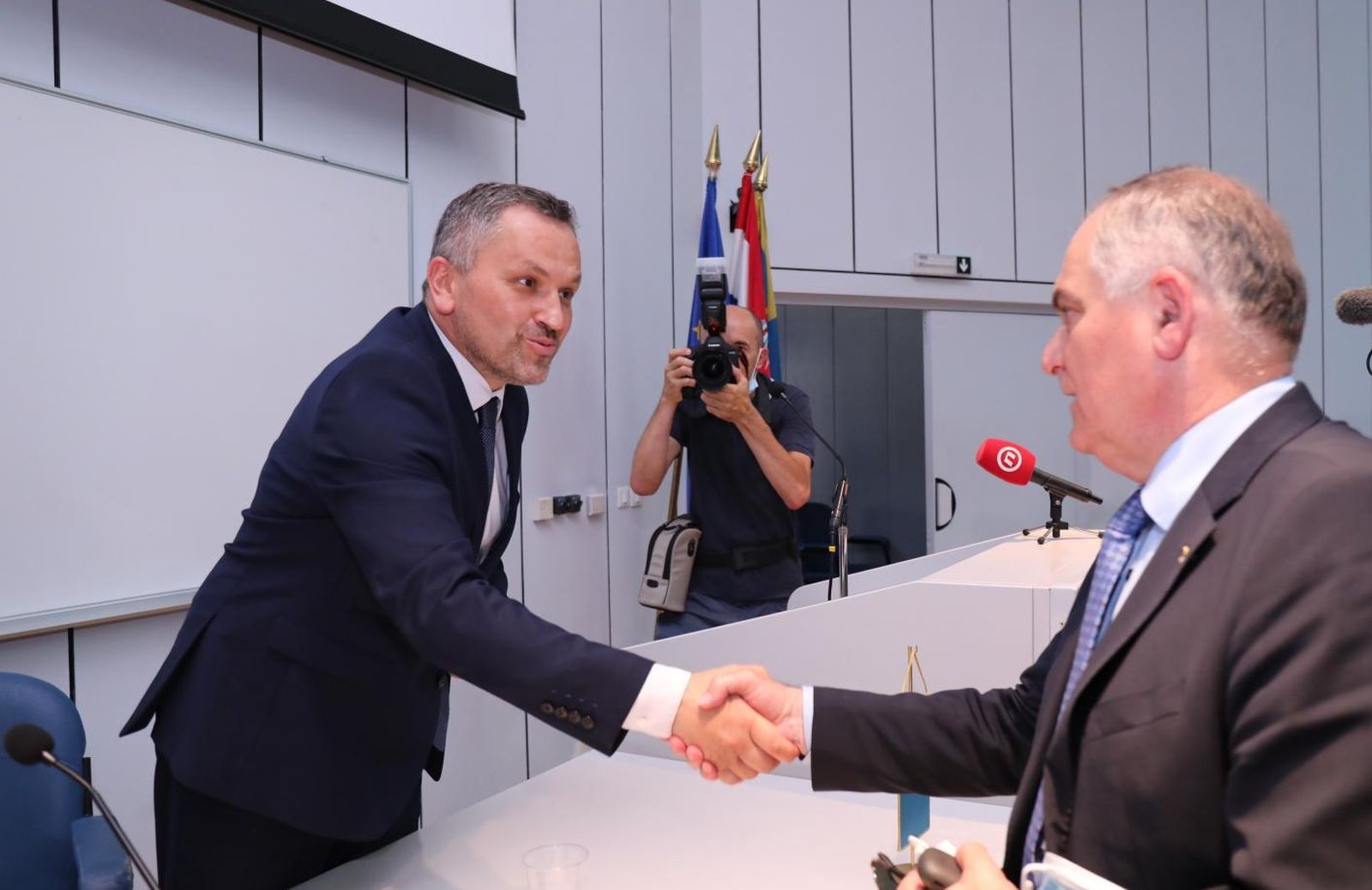 16.08.2021., Split - U trecem pokusaju konstituirana Skupstina Splitsko-dalmatinske zupanije i za predsjednika izabran Mate Simundic.
Photo: Ivo Cagalj/PIXSELL