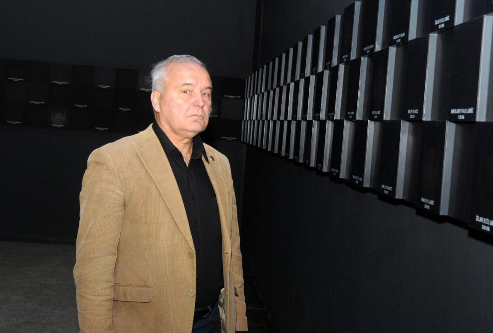 19.12.2013., Vukovar - Danijel Rehak je vukovarski branitelj od prvog dana, bio je zatocenik srbijanskih logora, a danas je predsjednik Hrvatskog drustva logorasa srpskih koncentracijskih logora i inicijator uredjenja spomen obiljezja i memorijalnog centra na Ovcari. 
Photo: Goran Ferbezar/PIXSELL