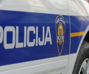 21.10.2013., Sibenik - Policija kontrolira promet na gradskim ulicama.
Photo: Hrvoje Jelavic/PIXSELL