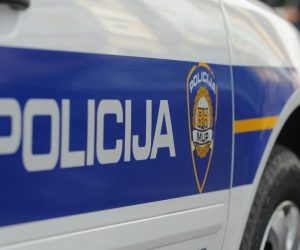 21.10.2013., Sibenik - Policija kontrolira promet na gradskim ulicama.
Photo: Hrvoje Jelavic/PIXSELL