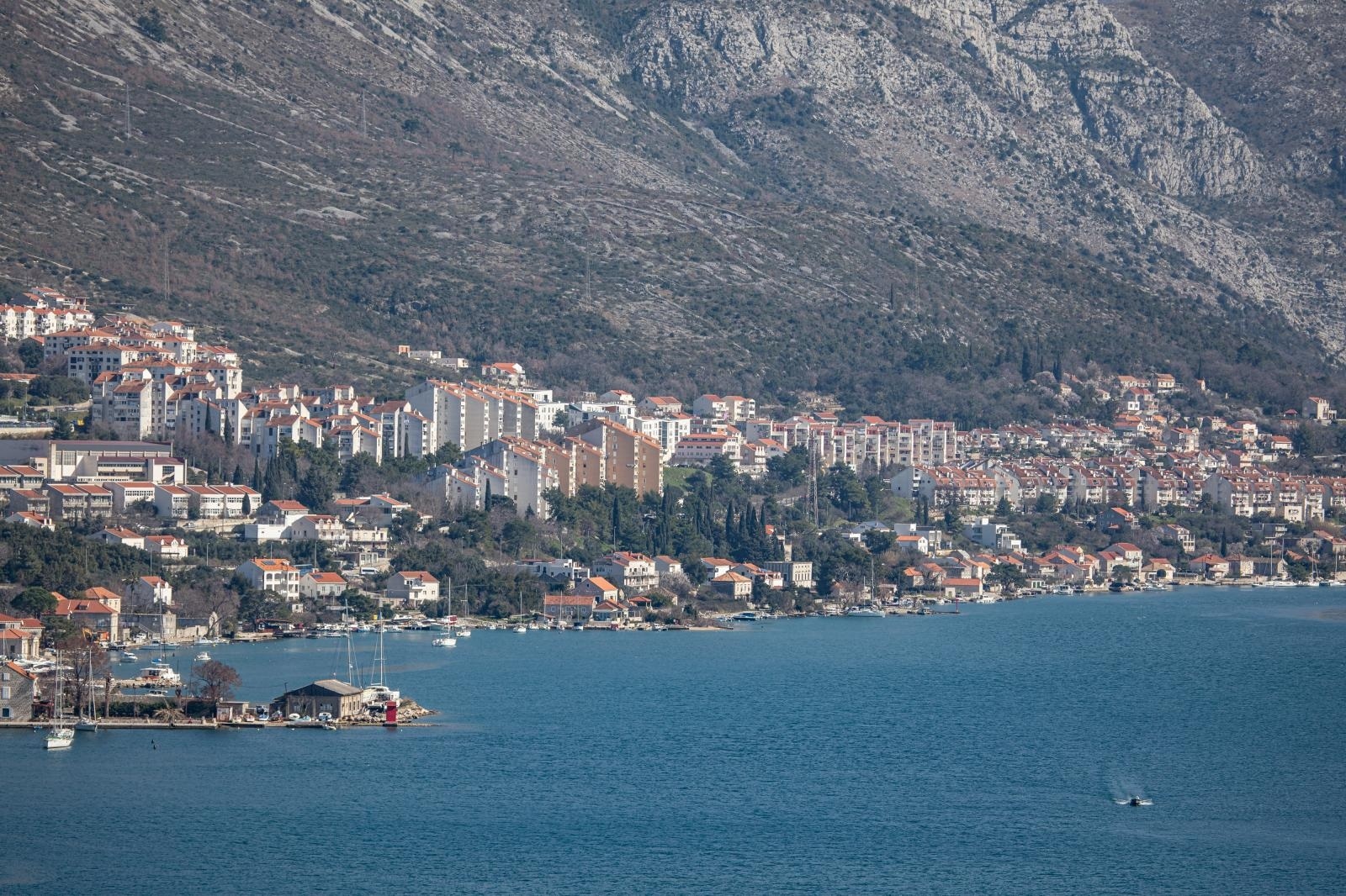 24.02.2021., Rijeka dubrovacka, Dubrovnik - Rijeka Ombla, od izvora do usca. Ombla je jedna od brojnih rijeka koja izvire kao dio Trebisnjice, rijeke ponornice koja ponire u Popovom polju u dubrovackom zaledju. Photo: Grgo Jelavic/PIXSELL