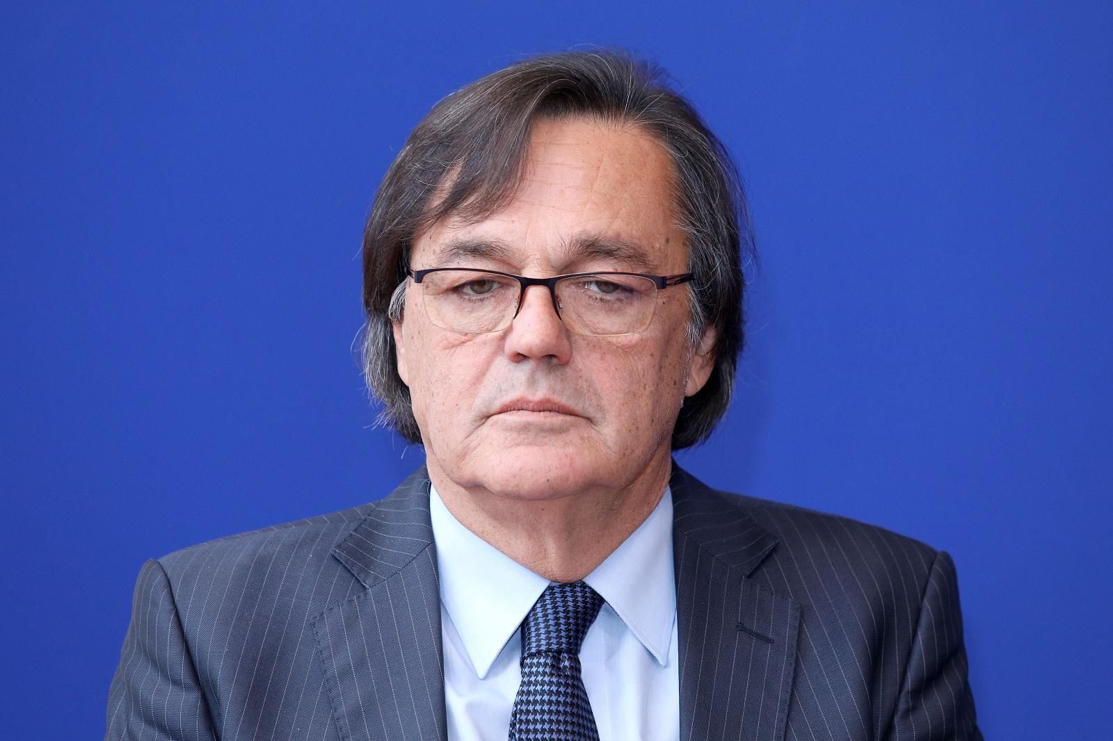 Zagreb: Lovrinović o održivosti drugog mirovinskog stupa 24.10.2018., Zagreb- U Saboru je odrzana konferencija za medije zastupnika Ivana Lovrinovica. O temi: "Neodrzivost II. mirovinskog stupa" govorili su saborski zastupnik Ivan Lovrinovic i Zeljko Garaca s Ekonomskog fakulteta u Splitu. 
Photo: Patrik Macek/PIXSELL