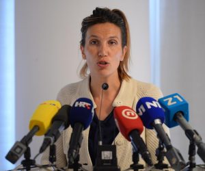 24.10.2019., Zagreb - Konferencija za medije sindikata zaposlenih hrvatskih ucitelja i Nezavisni sindikat zaposlenih u srednjim skolama o strajku u osnovnim i srednjim skolama i daljnjem tijeku strajka.Ana Tuskan.Photo: Marko Prpic/PIXSELL