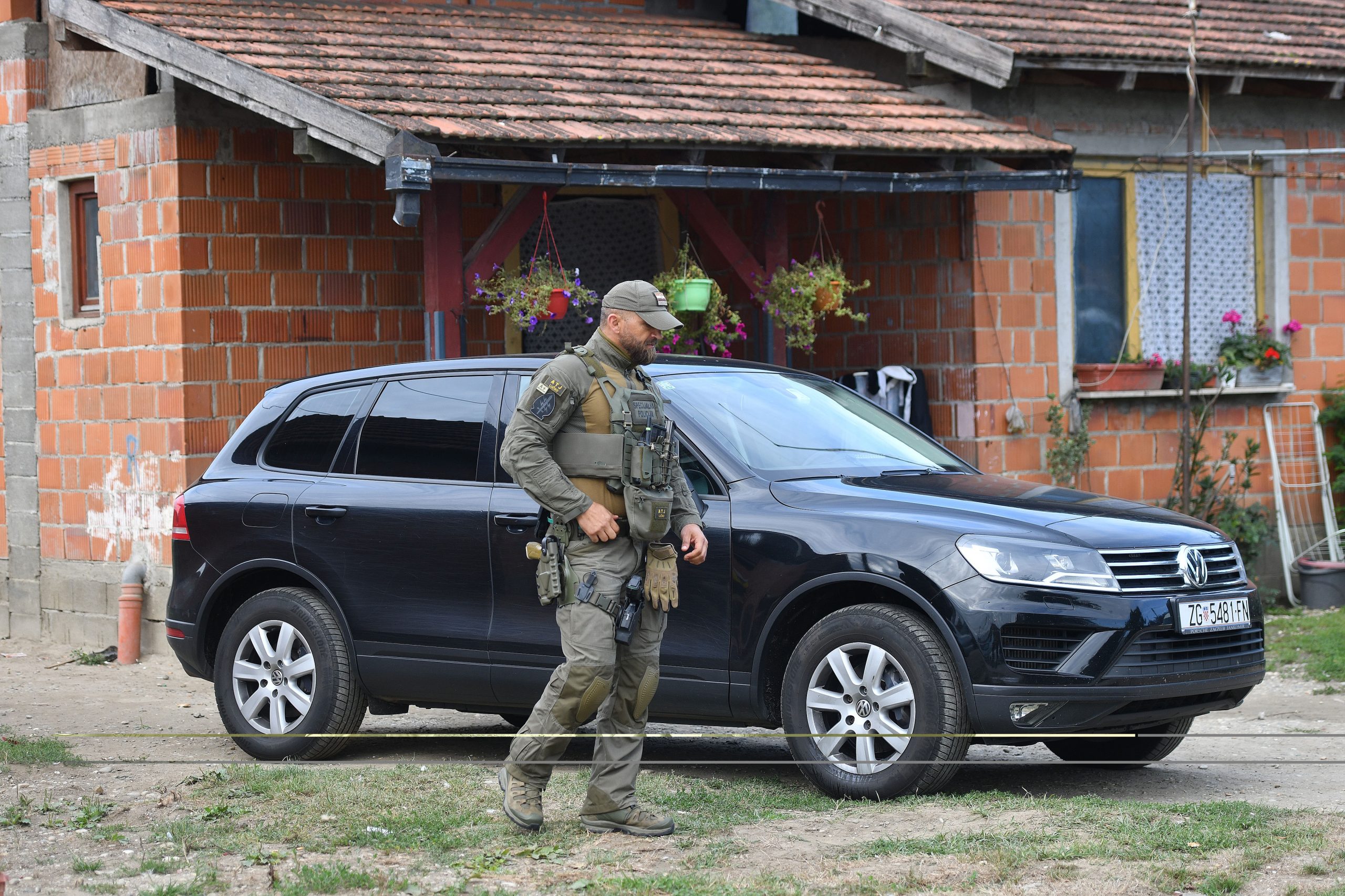 25.08.2021., Parag- Policija osigurava podrucje krvavog sukoba u kojem je ubijena zena i ranjeno vise osoba.
Photo: Vjeran Zganec Rogulja/PIXSELL