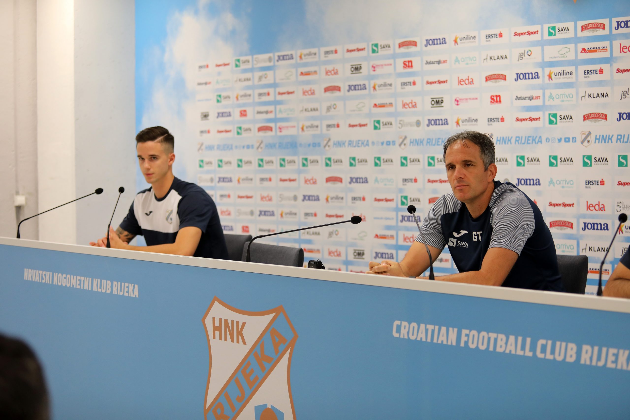 25.08.2021., Rijeka - Konferencija za medije HNK Rijeke uoci utakmice HNK Rijeka - PAOK. Nazocili su trener Rijeke Goran Tomic i igrac Ivan Lepinjica.
Photo: Goran Kovacic/PIXSELL