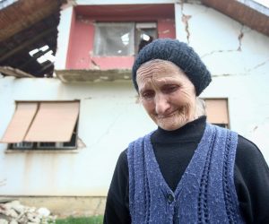 30.03.2021., Glina - Reportaza ljudi sa Banovine kojima su u potresima stradale kuce, i zive bez pitke vode. Photo: Matija Habljak/PIXSELL