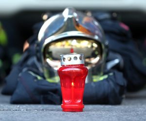 30.08.2017., Zagreb - Povodom 10. obljetnice kornatske tragedije Javna vatrogasna postaja Zagreb u Savskoj ulici izlozila je 12 vatrogasnih oprema. 
Photo: Sanjin Strukic/PIXSELL