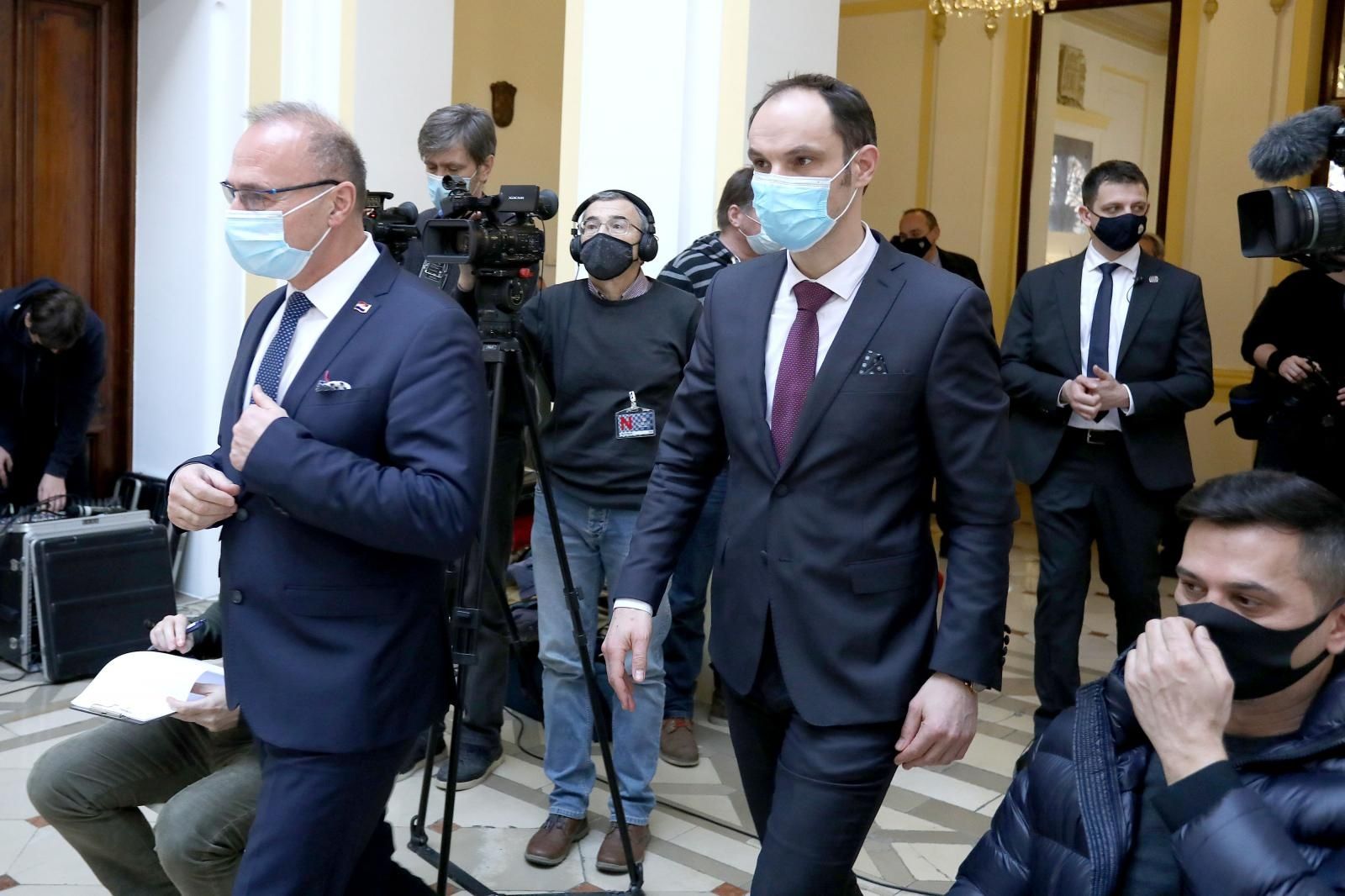 22.1.2021, Zagreb - Ministri vanjskih poslova Slovenije Anze Logar i Hrvatske Gordan Grlic Radman odrzali su nakon posjeta Petrinji i sastanka u Zagrebu konferenciju za medije.
Photo: Patrik Macek/PIXSELL