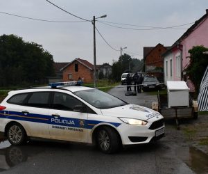 28.08.2021., Brestovac - U​ Ulici Stari Brestovac u mjestu​ Bresto​vac​ ​pokraj​ Po​z​ege ​od snazne ​eksplozij​e​ ​u​ parkiranom automobilu poginula ​z​en​a.​ U tijeku je ocevid. 
Photo: Ivica Galovic/PIXSELL