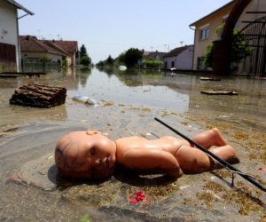 23.05.2014., Gunja - Obilazak opustosenog mjesta sest dana nakon poplave. 
Photo: Marko Mrkonjic/PIXSELL