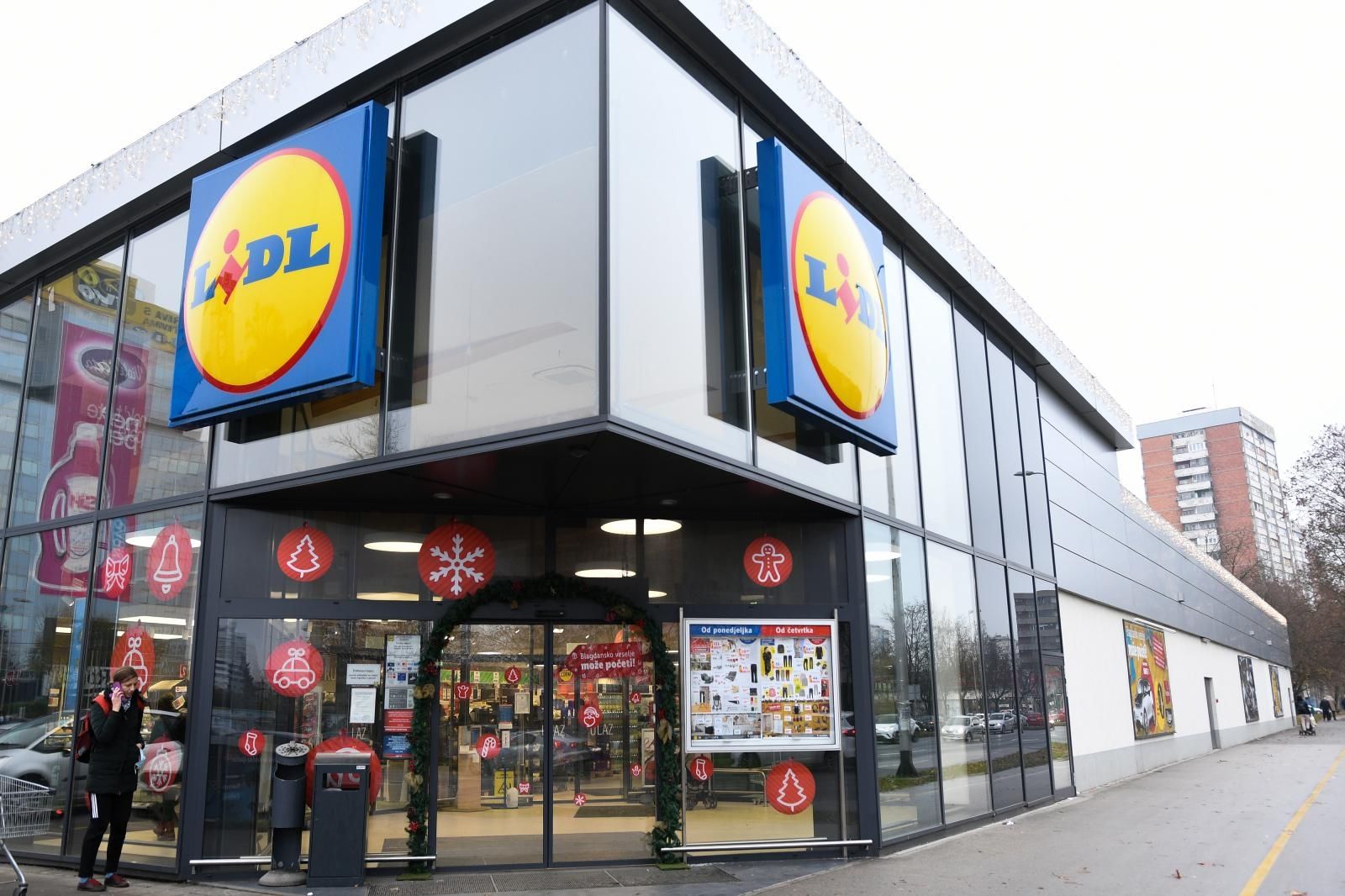 12.12.2020., Zagreb - Lidl nove mjere. 
Photo: Zoe Sarlija/PIXSELL