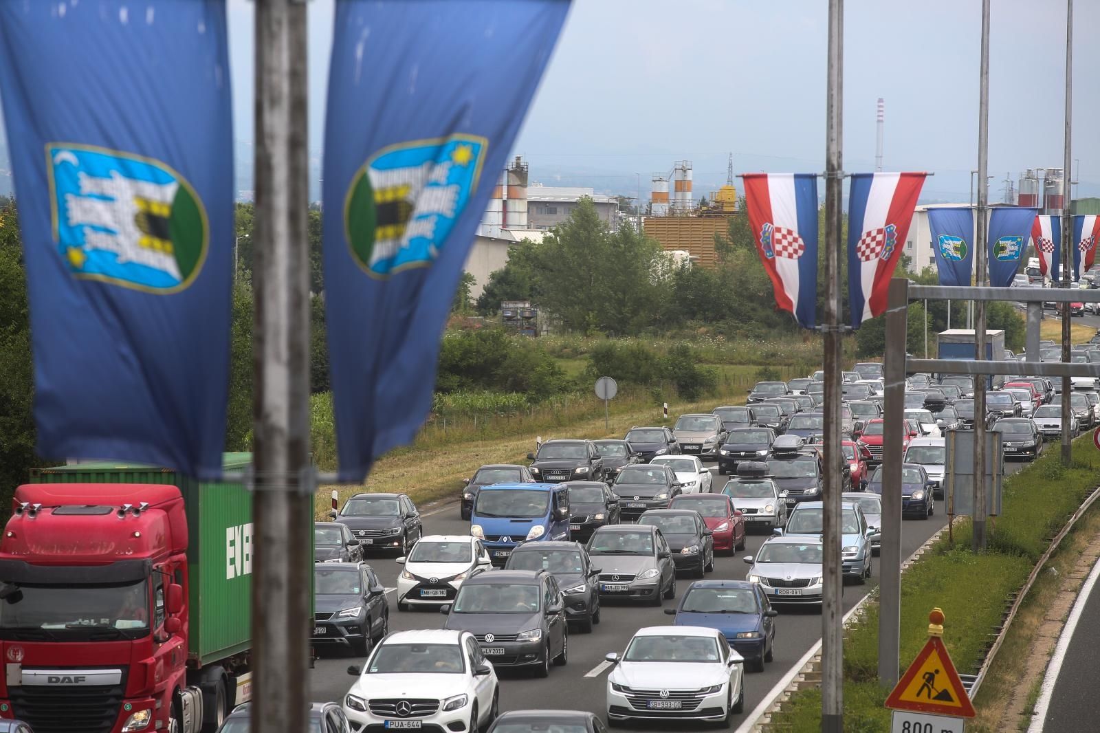 17.07.2021., Zagreb - Pojacan promet prema moru na naplatnim kucicama Lucko.
Photo: Zeljko Hladika/PIXSELL