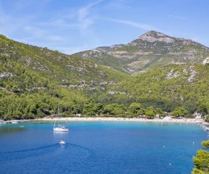 Uvala Prapratno na poluotoku Pelješcu 10.09.2018., Uvala Prapratno, poluotok Peljesac - Uvala Prapratno na poluotoku Peljescu. Photo: Grgo Jelavic/PIXSELL