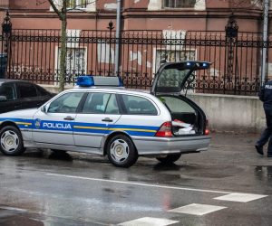 30.12.2020., Osijek - Prometna nesreca na krizanju ulice Stjepana Radica i Europske avenije u kojoj je smrtno stradala jedna osoba. Policija na ocevidu.
Photo: Davor Javorovic/PIXSELL
