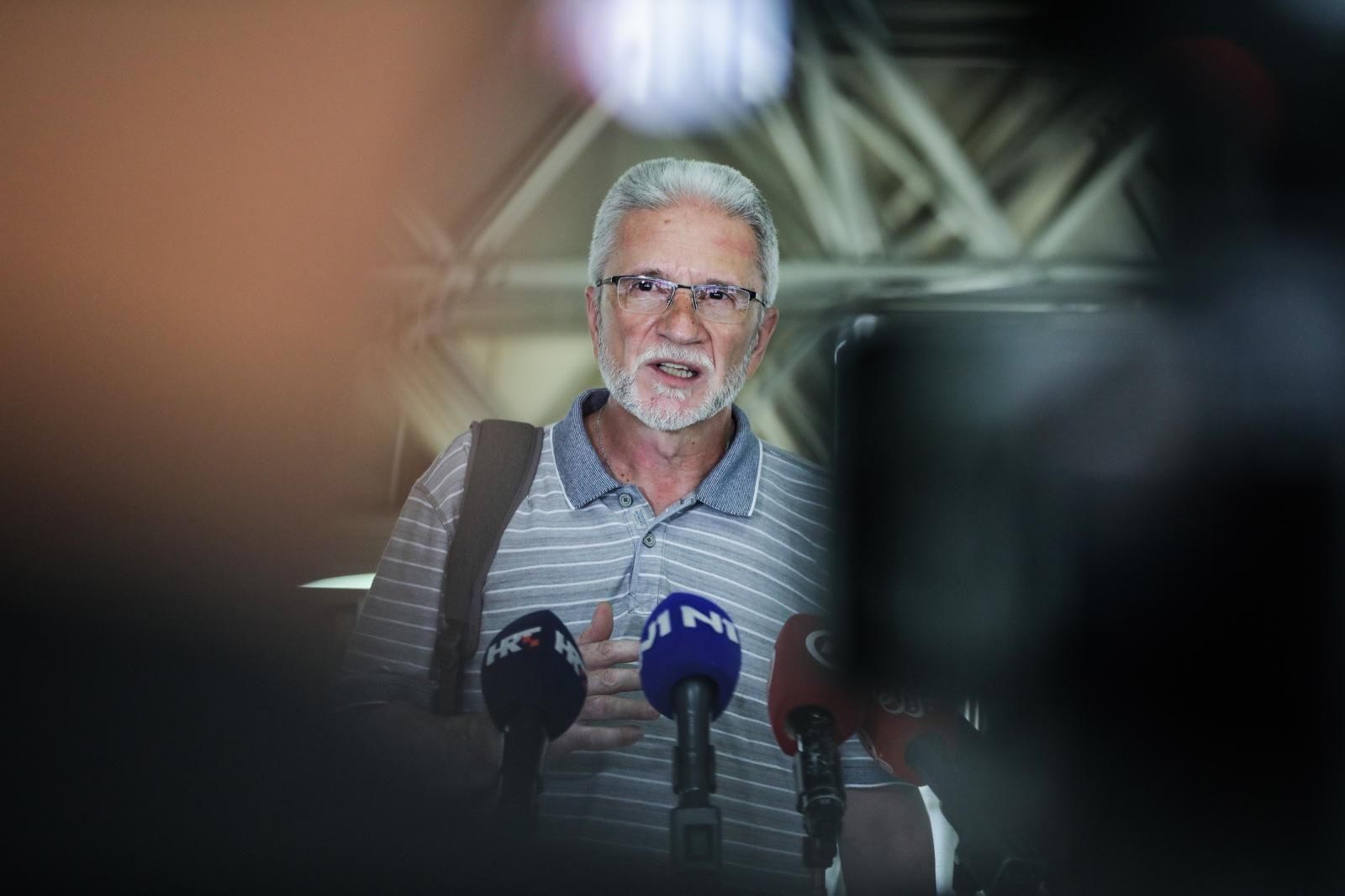 23.06.2021.,Zagreb, Prvi sastanak Radne skupine za izradu Iskaza o procjeni propisa i Nacrta prijedloga Zakona o radu odrzan u Ministarstvu rada, mirovinskog sustava, obitelji i socijalne politike. Sastanak su predvoditi drzavni tajnik Dragan Jelic, predsjednik Nezavisnih hrvatskih sindikata Kresimir Sever, te predstavnici Saveza samostalnih sindikata Hrvatske, Matice hrvatskih sindikata, Hrvatske udruge poslodavaca i Drzavnog inspektorata.
Photo: Robert Anic/PIXSELL