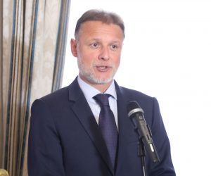 Zagreb, 09.09.2021. - Predsjednik Sabora Gordan Jandroković sastao se sa predsjednikom čileanskog parlamenta Diegom Paulsenom Kehrom.  Na fotografiji Gordan Jandroković.
foto HINA/ Admir BULJUBAŠIĆ/ abu