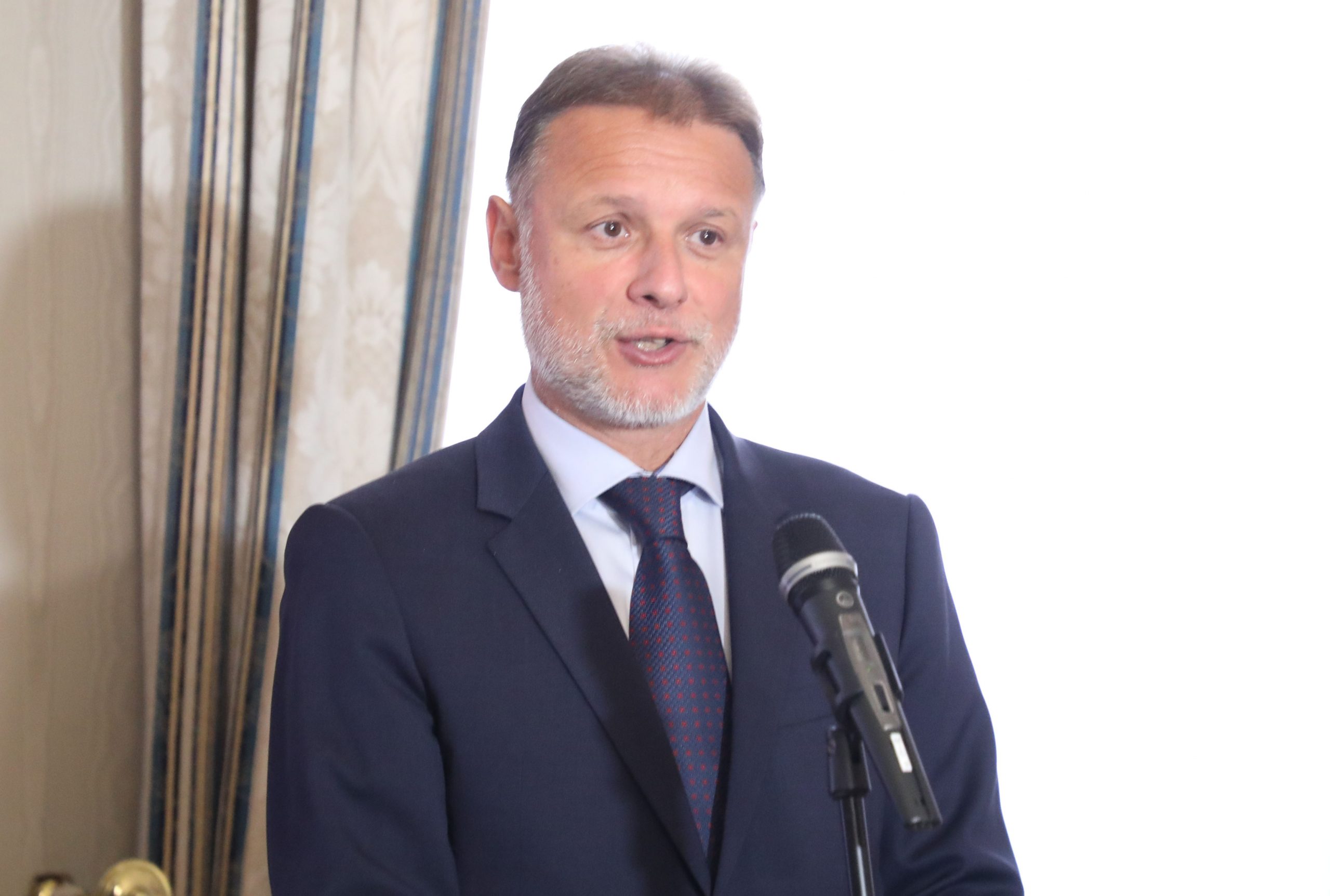 Zagreb, 09.09.2021. - Predsjednik Sabora Gordan Jandroković sastao se sa predsjednikom čileanskog parlamenta Diegom Paulsenom Kehrom.  Na fotografiji Gordan Jandroković.
foto HINA/ Admir BULJUBAŠIĆ/ abu