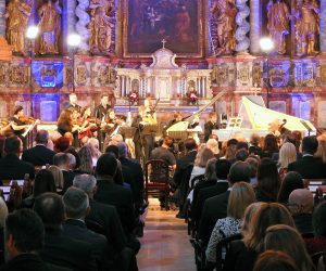 Varadin, 17.9.2021.- Koncertom slovenskog Baroknog orkestra musica cubicularis pod umjetnièkim vodstvom Domena Marinèiæa, u petak su u katedrali Uznesenja Blaene Djevice Marije na nebo u Varadinu poèele 51. Varadinske barokne veèeri. 
foto HINA/ Sinia KALAJDIJA/ ua