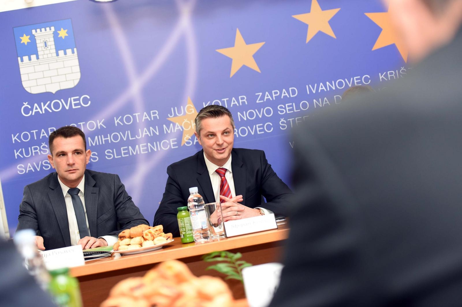 01.02.2017., Cakovec - Rumunjski veleposlanik Constantin Mihail Grigorie u posjetu Gradskoj upravi. Stjepan Kovac i Matija Posavec.
Photo: Vjeran Zganec Rogulja/PIXSELL