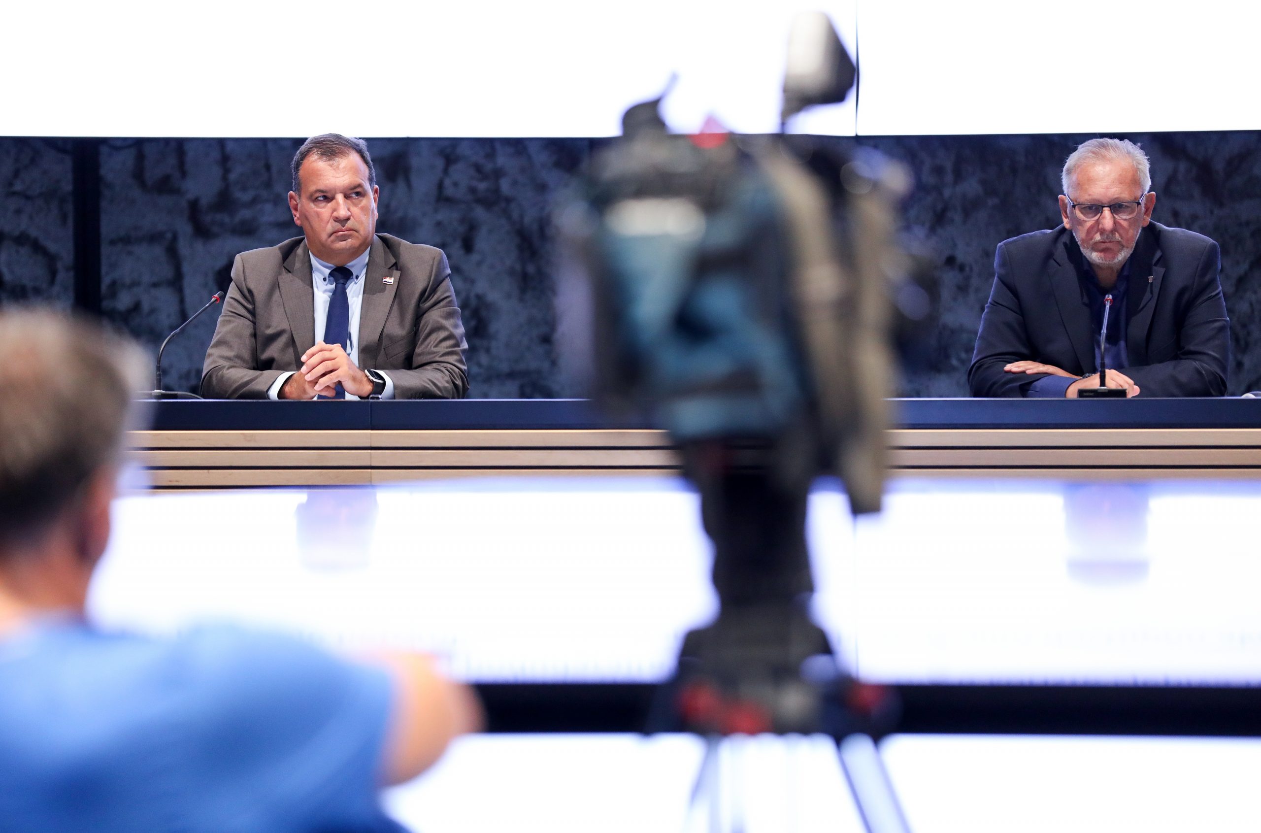 03.09.2021., Zagreb - Nacionalni stozer civilne zastite odrzao je konferenciju za medije u Nacionalnoj i sveucilisnoj knjiznici. Ministar zdravstva Vili Beros, ministar unutarnjih poslova Davor Bozinovic. Photo: Emica Elvedji/PIXSELL
