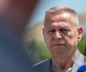 07.06.2020., Zagreb - SDP-ova konferencija za novinare o problemu odlagalista otpada ispred igralista NK Sava na Jakusevcu. Davorko Vidovic.
Photo: Davor Puklavec/PIXSELL