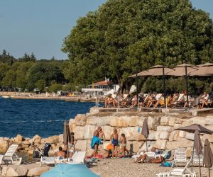 07.07.2020., Vrsar - Ribarsko te turisticko mjesto na zapadnoj obali Istre. Plaze oko Vrsara
Photo: Srecko Niketic/PIXSELL