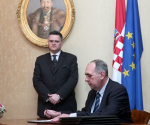 09.03.2015., Zagreb - Novoizabrani clanovi Drzavnog izbornog povjerenstva prisegnuli pred predsjednikom Sabora RH.
Photo: Patrik Macek/PIXSELL