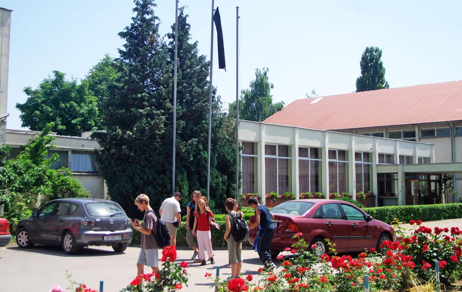 25.05.2009., Petrinja - Utopio se tinejdzer I. S. (14), ucenik osmog razreda. Kupao se na gradskom kupalistu na rijeci Kupi, plivao i potonuo. Na OS Dragutina Tadijanovica izvjesena je crna zastava.
Photo: Miroslav Santek/Vecernji list
