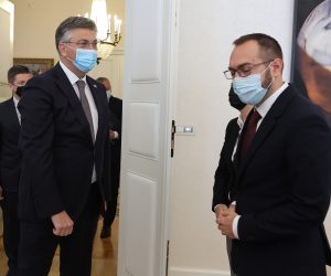 10.06.2021., Zagreb - Predsjednik Vlade RH Andrej Plenkovic susreo se s gradonacelnikom Zagreba Tomislavom Tomasevicem u Banskim dvorima. Photo: Marko Prpic/PIXSELL