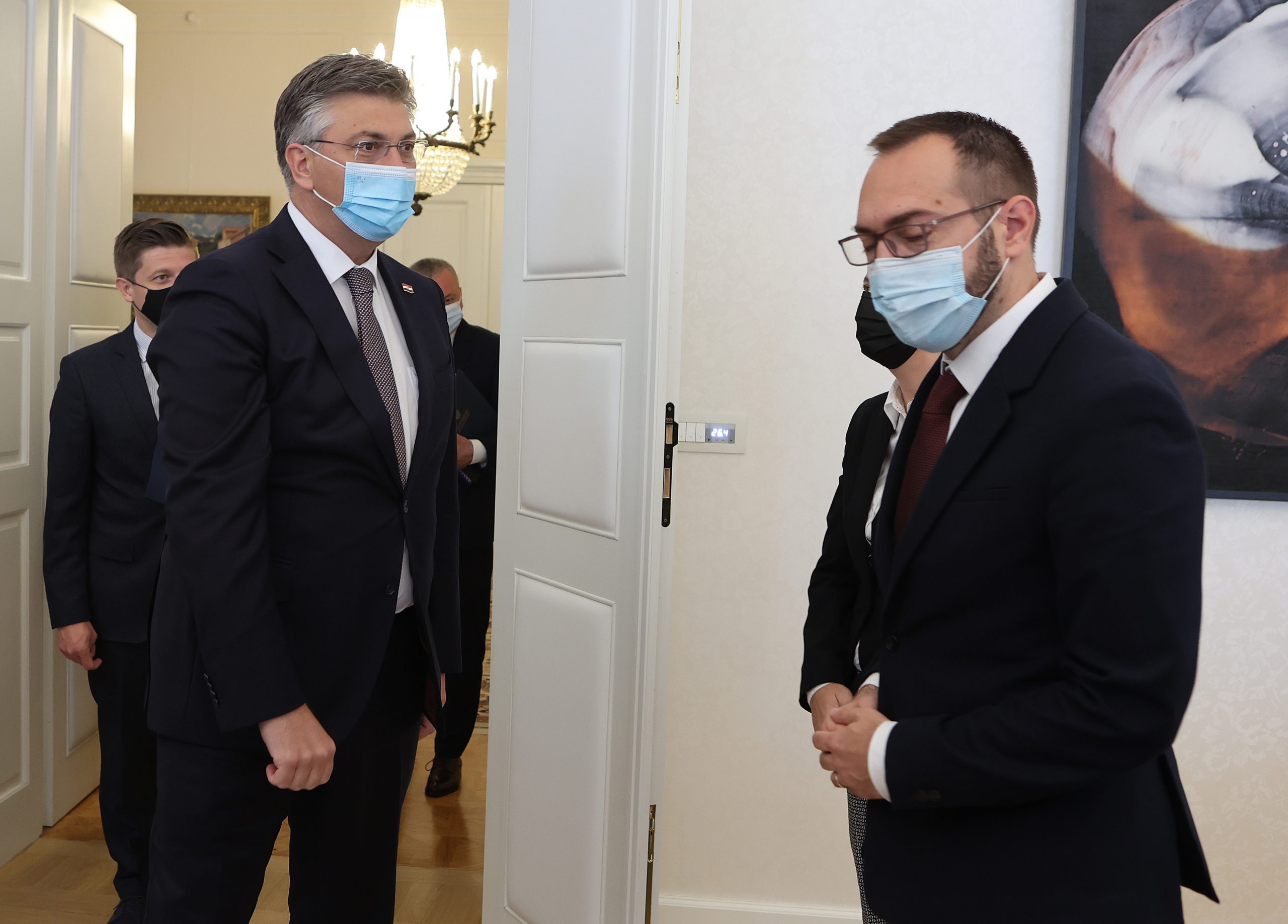 10.06.2021., Zagreb - Predsjednik Vlade RH Andrej Plenkovic susreo se s gradonacelnikom Zagreba Tomislavom Tomasevicem u Banskim dvorima. Photo: Marko Prpic/PIXSELL