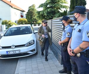 10.09.2021., Cakovec - Nakon sto je Kovacu skinut imunitet, dobiveno je odobrenje za pokretanje kaznenog postupka i pretres njegovog doma koji je policija obavila danas . Po zavrsetku pretresa njegove obiteljske kuce, Kovac je  uhicen.
Photo: Mario Narandja/PIXSELL