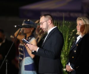 13.9.2021., Zagreb - World athletics Continental Tour Gold 2021.,71. Boris Hanzekovic memorijal, Memorijal Ivana Ivancica, natjecanje u bacanje kugle pokraj gradskih fontana i Nacionalne i sveucilisne knjiznice. Gradonacelnik Zagreba Tomislav Tomasevic 
Photo: Goran Stanzl/PIXSELL