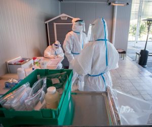 15.4.2021., Rijeka - Iako su posljednjih dana visoke brojke novozarazenih Covidom 19 u Pgz-u, danas nema guzvi na tesiranju na Corona virus. 
 Photo: Nel Pavletic/PIXSELL