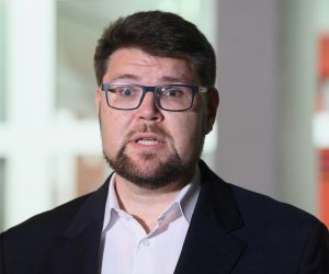17.08.2021., Zagreb - Predsjednik SDP-a Pedja Grbin nakon sjednice predsjednistva obratio se medijima. 
Photo: Marko Lukunic/PIXSELL