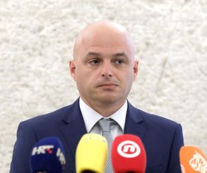 18.09.2020., Zagreb - Zastupnik Darko Puljasic komentirao je skidanje imuniteta.
Photo: Patrik Macek/PIXSELL