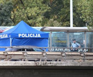 18.09.2021., Zagreb - U ZET-ovom tramvaju na mostu Mladosti pronadjeno bezivotno tijelo muskarca, ocevid u tijeku.

Photo: Matija Habljak/PIXSELL