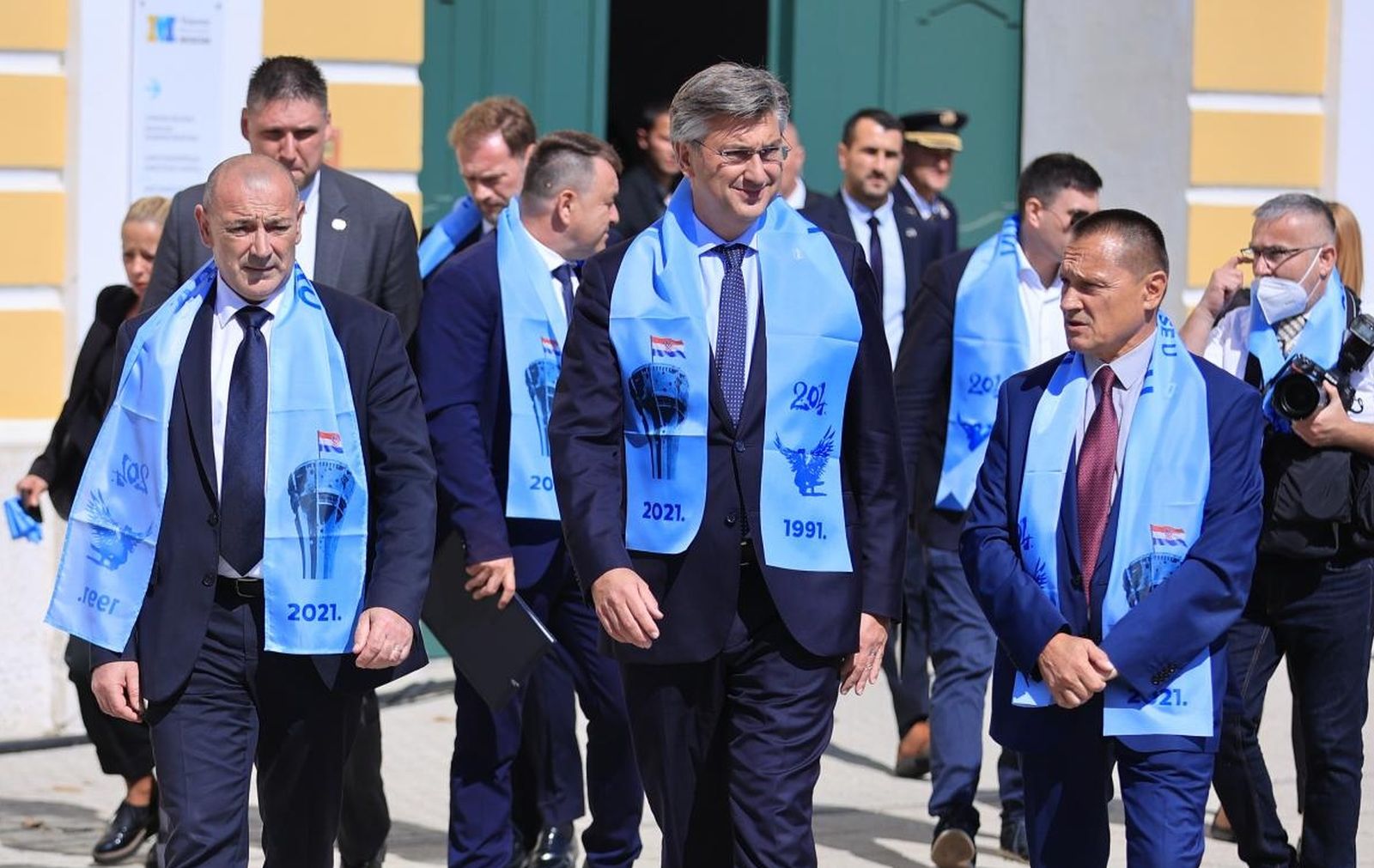 18.09.2021., Vukovar - Obiljezavanje obljetnice 30 godina od Bitke za Vukovar. U dvoristu dvorca Eltz odrzan je svecani program na kojem se okupio veliki broj ljudi. Tomo Medved, Andrej Plenkovic, Branko Borkovic
Photo: Davor Javorovic/PIXSELL
