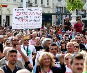 18.09.2021., Zagreb - Na Trgu bana Josipa Jelacica odrzan je Festival slobode 2.0. cija je glavna tema "Kako biti covjek i ostati slobodan kad nam se ljudskost i sloboda pokusavaju oduzeti". Photo: Matija Habljak/PIXSELL