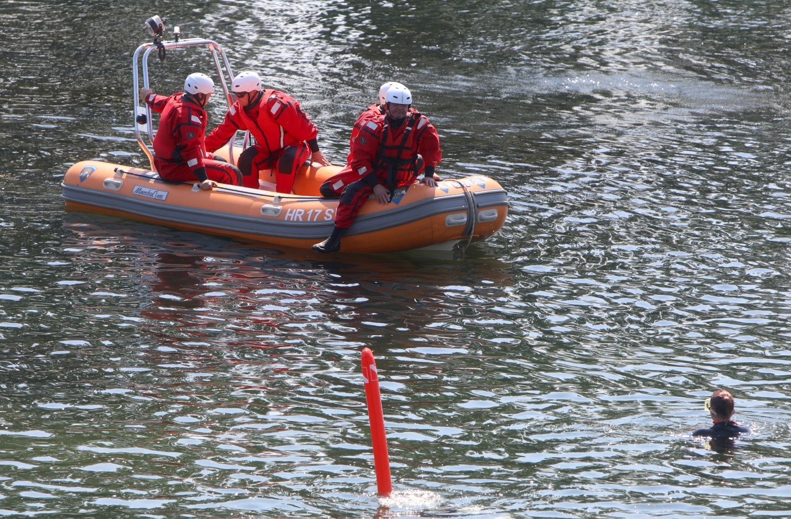 21.08.2021., Karlovac - U organizaciji Saveza cuvara Hrvatske odrzana je  "Terenska vjezba Civilne zastite 2021 – RANGER HRVATSKA 4 RIJEKE", spasavanje utopljenika na rijeci, koju su prezentirali pripadnici Ravnateljstva civilne zastite, JVP Karlovac, HMP Karlovac, HGSS Karlovac, MUP Karlovac i ronioci Ranger-Cuvari prirode Hrvatska - Karlovac. 
Photo: Kristina Stedul Fabac/PIXSELL