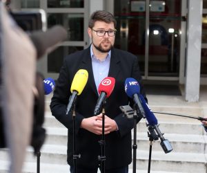 21.9.2021., Zagreb - Dolazak clanova SDP-a na sjednicu Kluba zastupnika i sjednicu Predsjednistva.
Photo: Marin Tironi/PIXSELL