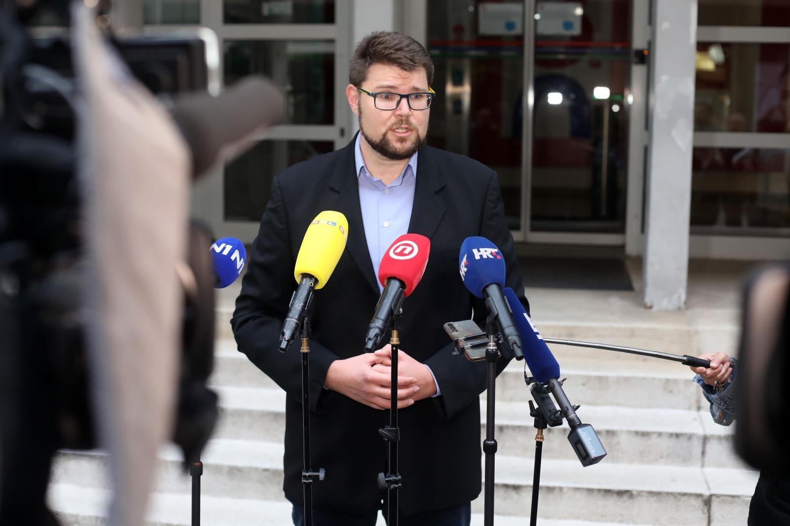 21.9.2021., Zagreb - Dolazak clanova SDP-a na sjednicu Kluba zastupnika i sjednicu Predsjednistva.
Photo: Marin Tironi/PIXSELL